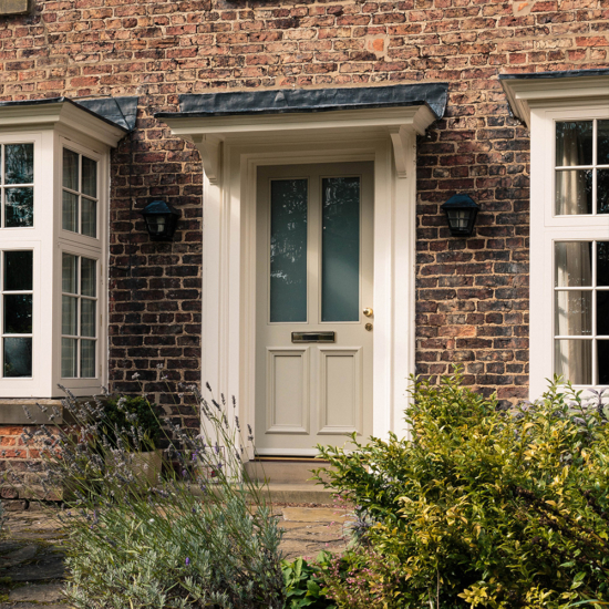 How long should a wooden front door last? Product Image
